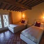 Borgo Di شقة *