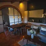 Borgo Di شقة Colleoli