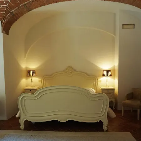 Borgo Di شقة